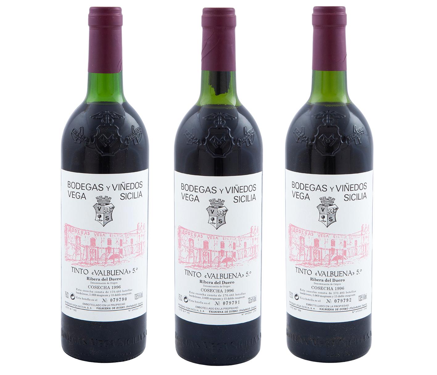 LOTE DE TRES BOTELLAS DE VEGA SICILIA S.A. COSECHA DE 1996