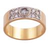 <span class='ref_item'>188 -</span> <span class="object_title">SORTIJA EN ORO 18KT Y DIAMANTES</span>  <p><span class="technical_description">Sortija realizada en oro de 18kt con un diamante central en talla brillante engastado en chatón, adornado por diamantes en talla brillante engastados en grano con un peso total aprox de 1.25ct<br/>Medida Sortija: 22</span><br>Peso: <span class="PESO_HCES1">9,80</span> <span class="PESOUMED_HCES1">gr.</span><br></p>