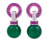 <span class='ref_item'>232 -</span> <span class="object_title">PENDIENTES DESMONTABLES EN PLATA DE LEY, JADE, RUBÍES SINTÉTICOS Y CIRCONITAS</span>  <p><span class="technical_description">Par de pendientes, de dos cuerpos desmontables, realizados en plata de ley, con contraste. Con esfera de jade en el cuerpo inferior. Adornados con rubíes sintéticos y circonitas<br/>Cierre: Presión<br/>Longitud: 3cm</span><br>Peso: <span class="PESO_HCES1">11,80</span> <span class="PESOUMED_HCES1">gr.</span><br></p>