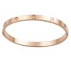 <span class='ref_item'>186 -</span> <span class="object_title">PULSERA RÍGIDA EN METAL CHAPADO EN ORO ROSA</span>  <p><span class="technical_description">Pulsera rígida unisex al estilo Cartier realizada en metal chapado en oro rosa<br/>Cierre: Clic<br/>Medidas: 6,5 x 5,5cm</span><br>Peso: <span class="PESO_HCES1">20,80</span> <span class="PESOUMED_HCES1">gr.</span><br></p>