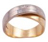 <span class='ref_item'>39 -</span> <span class="object_title">SORTIJA EN ORO BICOLOR 18KT Y DIAMANTES</span>  <p><span class="technical_description">Sortija realizada en oro bicolor de 18kt con bandas cruzadas. En el centro dos pequeños diamantes en talla brillante con un peso total aprox de 0.06ct<br/>Medida Sortija: 14</span><br>Peso: <span class="PESO_HCES1">8,80</span> <span class="PESOUMED_HCES1">gr.</span><br></p>