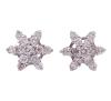 <span class='ref_item'>23 -</span> <span class="object_title">PENDIENTES EN ORO 18KT Y DIAMANTES</span>  <p><span class="technical_description">Pareja de pendientes realizados en oro de 18kt con diseño de estrellas cuajadas de diamantes en talla brillante engastados en grano con un peso total aprox de 0.70ct<br/>Cierre: Presión</span><br>Peso: <span class="PESO_HCES1">2,70</span> <span class="PESOUMED_HCES1">gr.</span><br></p>