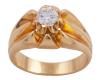 <span class='ref_item'>42 -</span> <span class="object_title">SOLITARIO EN ORO 18KT Y DIAMANTE</span>  <p><span class="technical_description">Sortija solitario de caballero realizada en oro de 18kt con diamante central en talla brillante, engastado en garras, con un peso aprox de 0.90ct y estimación de color E y de pureza P1.<br/>Medida Sortija: 22</span><br>Peso: <span class="PESO_HCES1">15,20</span> <span class="PESOUMED_HCES1">gr.</span><br></p>