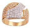 <span class='ref_item'>68 -</span> <span class="object_title">SORTIJA EN ORO BICOLOR 18KT Y DIAMANTES</span>  <p><span class="technical_description">Sortija realizada en oro bicolor de 18kt con pavé de diamantes en talla brillante y peso total aprox 1.68ct. La parte central con vistas en blanco<br/>Medida Sortija: 12</span><br>Peso: <span class="PESO_HCES1">6,90</span> <span class="PESOUMED_HCES1">gr.</span><br></p>