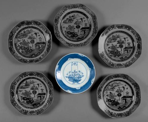 PLATO EN PORCELANA COMPAÑIA DE INDIAS S. XIX